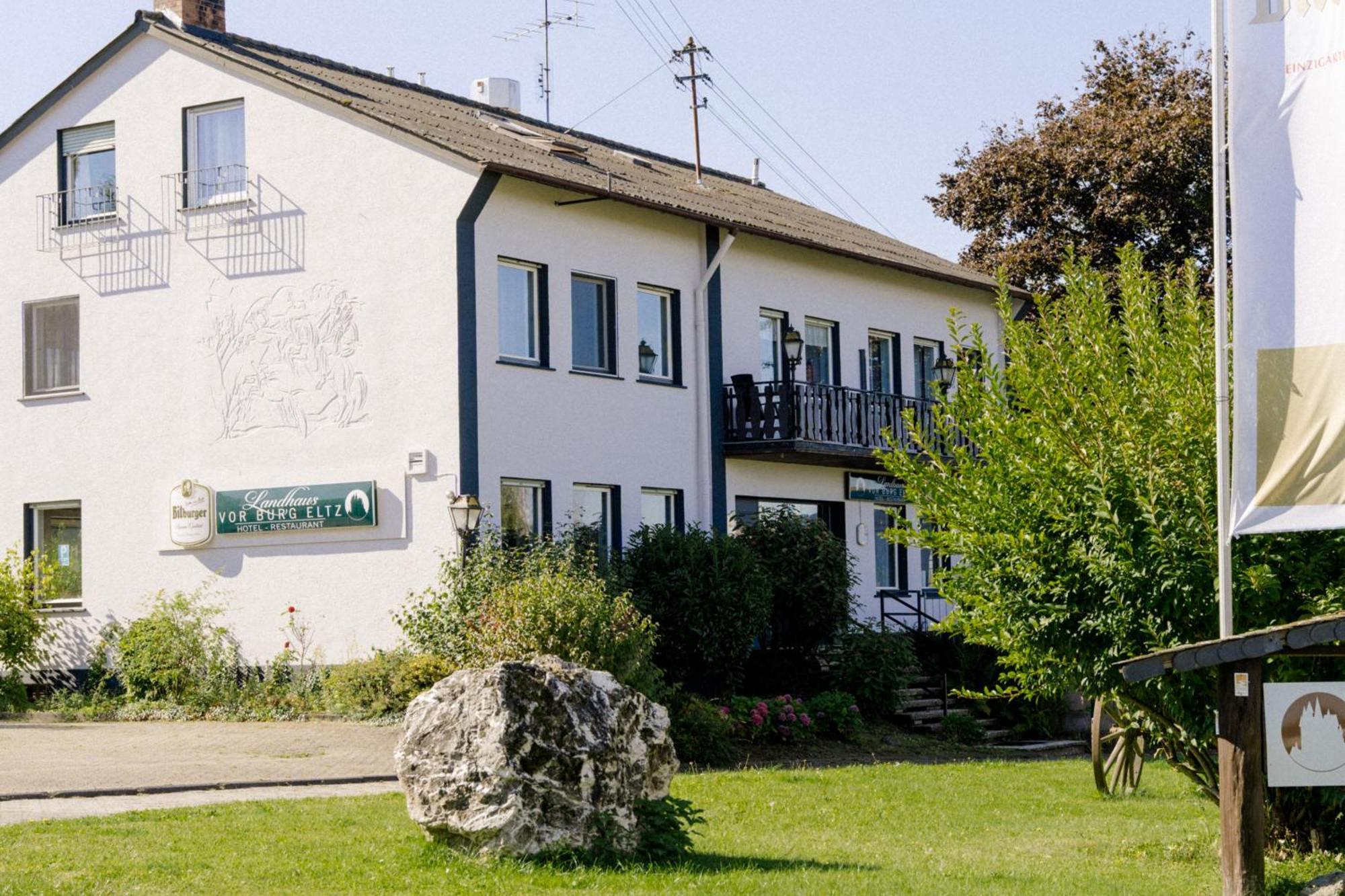 Landhaus Vor Burg Eltz Wierschem Exterior foto